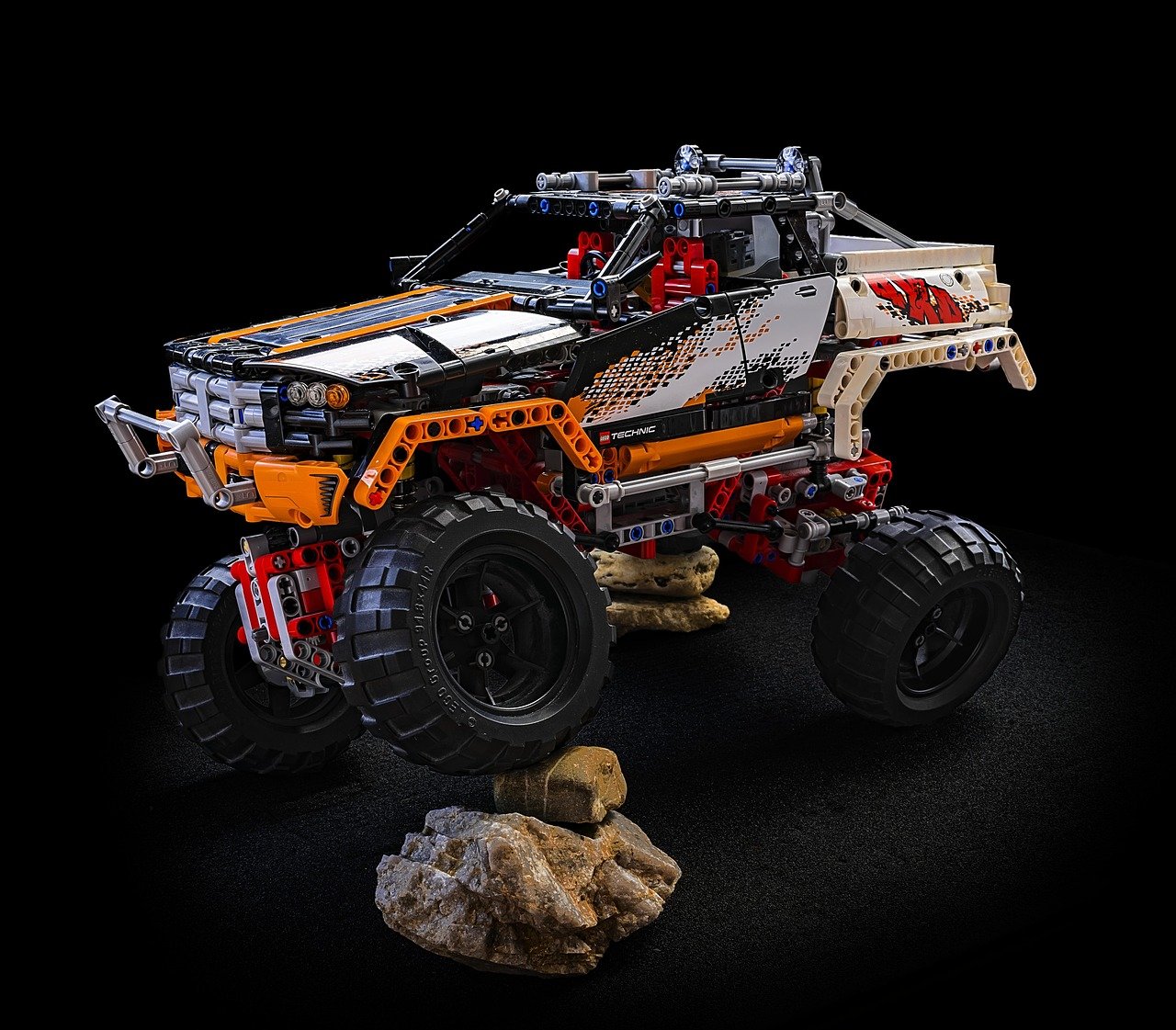 monster truck, lego technic, 4k wallpaper, technic, lego, technology, component, toy, wallpaper 4k, full hd wallpaper, to play, background, truck, outdoor, rustic, desktop backgrounds, pick-up, cool backgrounds, driven, free wallpaper, 4x4, windows wallpaper, automobile, mac wallpaper, off-roader, tire, wallpaper hd, suspension, loading area, product, studio, background image, hd wallpaper, isolated, free background, gears, branched, complicated, plastic, laptop wallpaper, beautiful wallpaper, model, 4k wallpaper 1920x1080, terrain